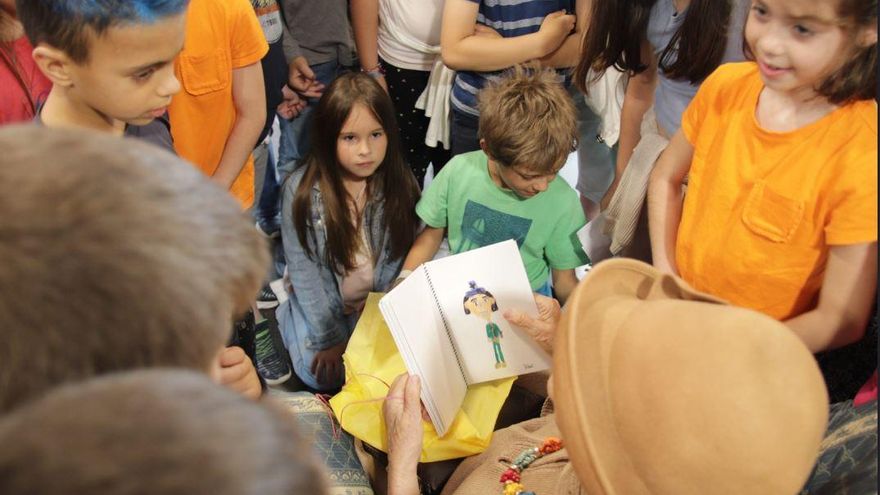 Alumnes del cicle mitjà de l’Escola Joncadella, Premi Pilarín Bayés