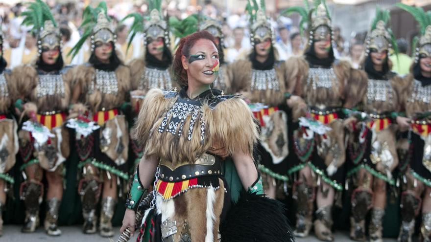 La Entrada da comienzo a las fiestas de Moros i Cristians de Montaverner