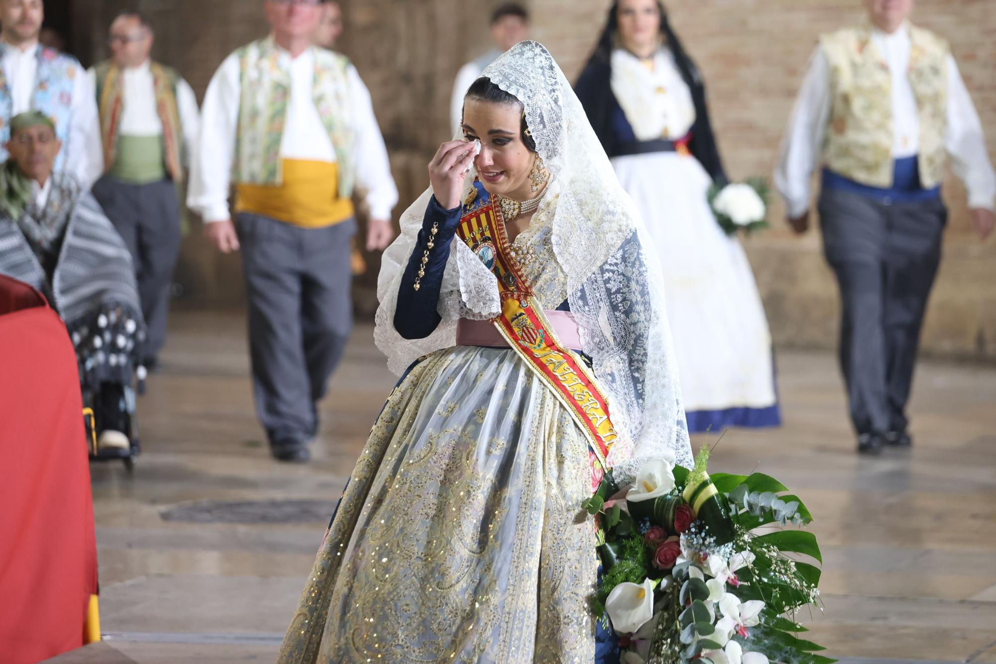 Las falleras mayores de las comisiones en la Ofrenda del 18 de Marzo (y II)