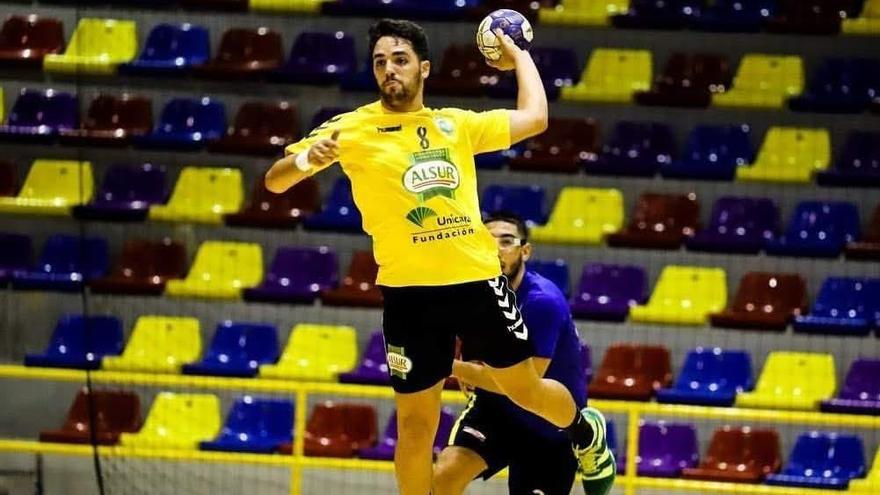 Dani Podadera abandona el Club Balonmano Los Dólmenes