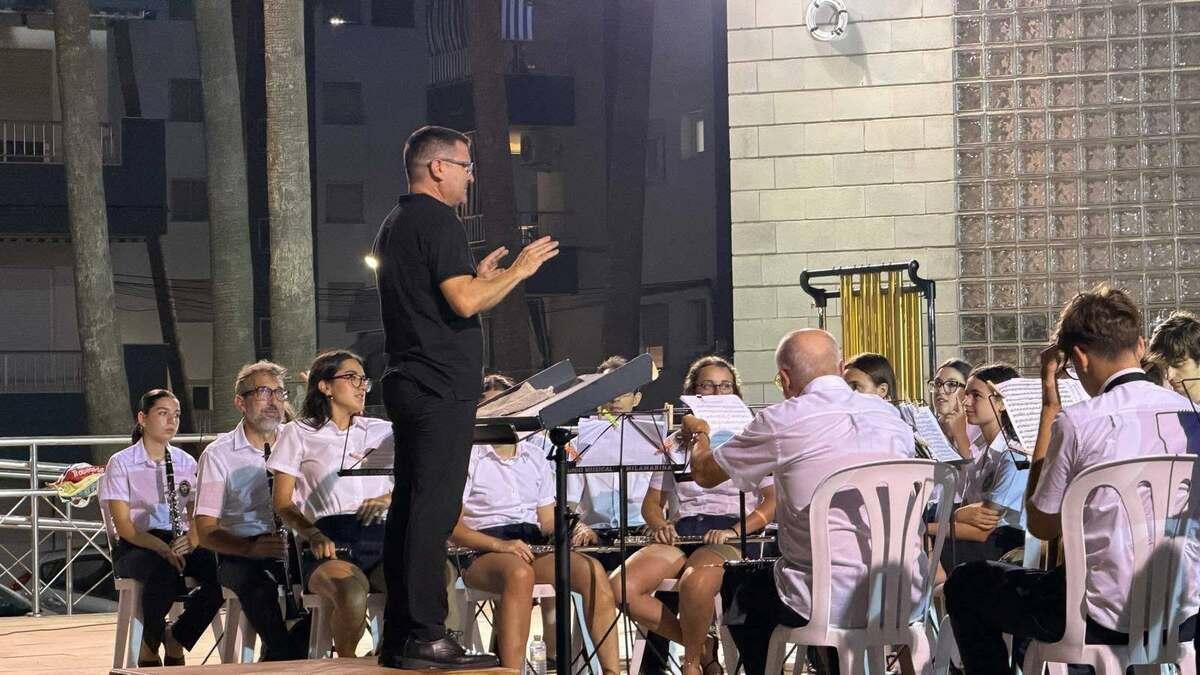 La banda de la Societat Musical de Benirredrà actuará en Beniarjó como invitada