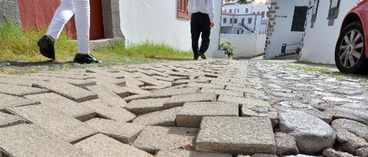 San Francisco se queja por los accidentes que provoca el mal estado de sus calles