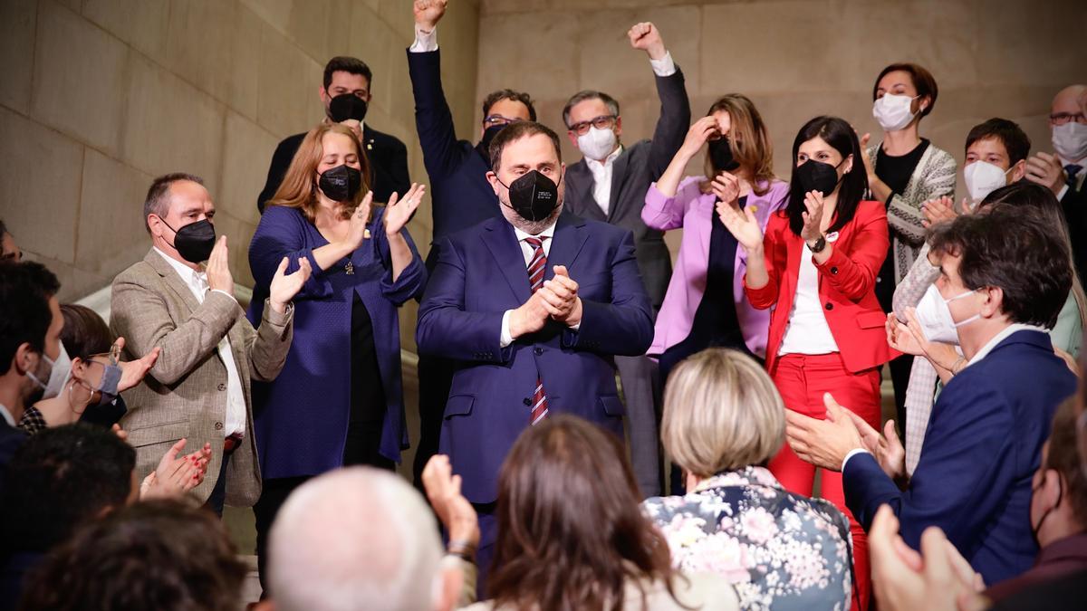 Pla obert del president d&#039;ERC, Oriol Junqueras, celebrant l&#039;investidura de Pere Aragonès. Imatge del 21 de maig del 2021 (Horitzontal)