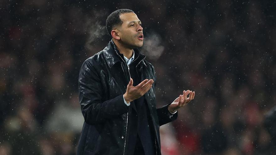 Rosenior se queja por una falta de respeto del Arsenal
