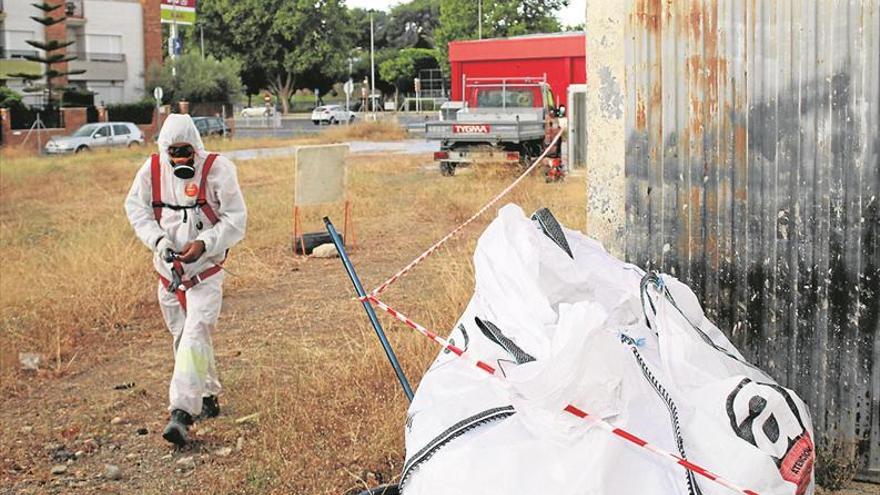 Onda retira 10 toneladas de fibrocemento de Persidecor