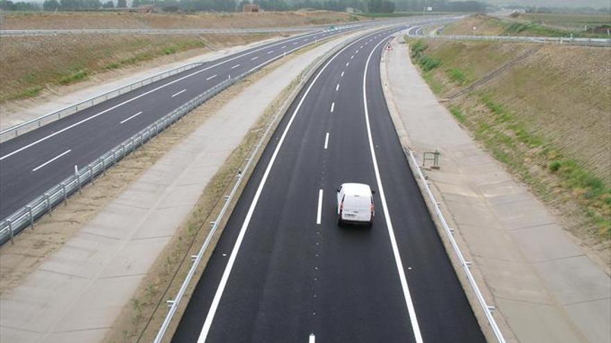 Piden licitar el tramo de la Ex A1 hasta Portugal