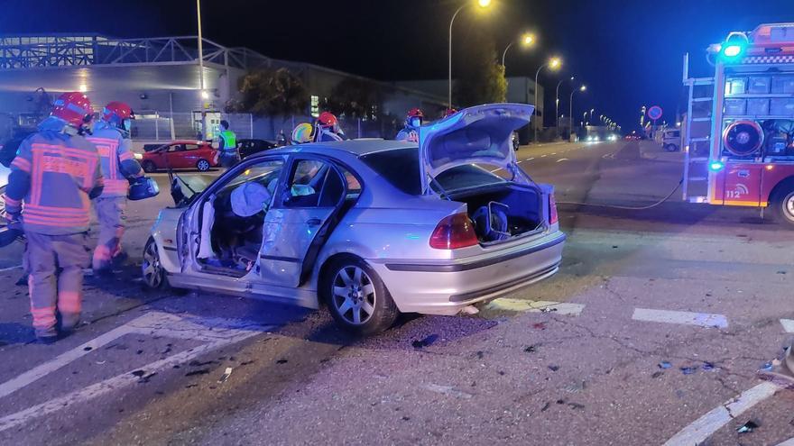 Un hombre herido tras un aparatoso accidente en la Ciudad del Transporte de Castelló
