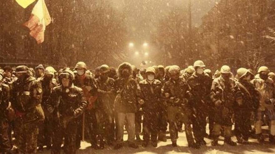 La policía de Kiev dispersa a los manifestantes proeuropeos