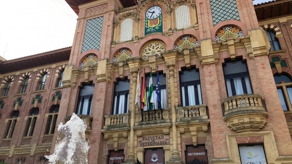 Fachada del Rectorado de la Universidad de Córdoba.