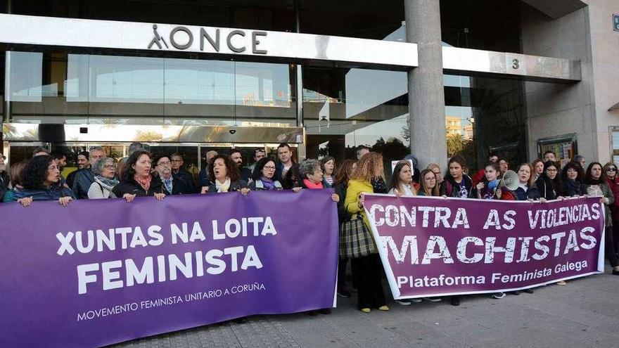 Concentración contra la sentencia de &#039;La Manada&#039;, ayer, en A Coruña.