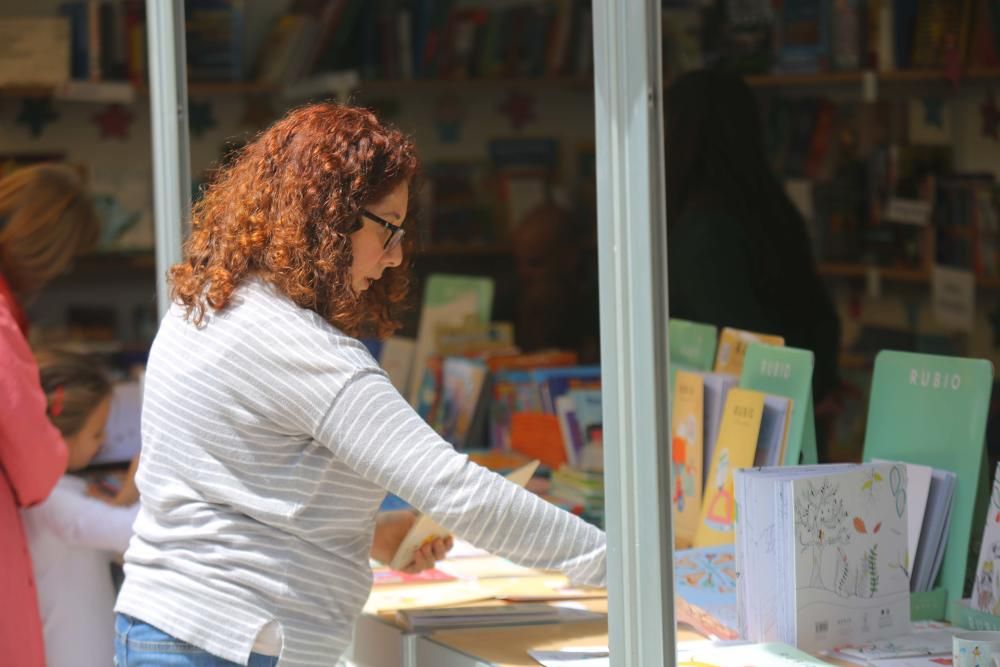 Un paseo por la 52ª Fira del Llibre de València