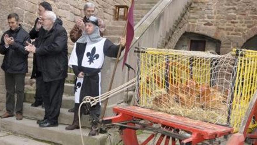 Manresa continuarà lliurant galls castrats al baró de Balsareny &quot;400 anys més&quot;