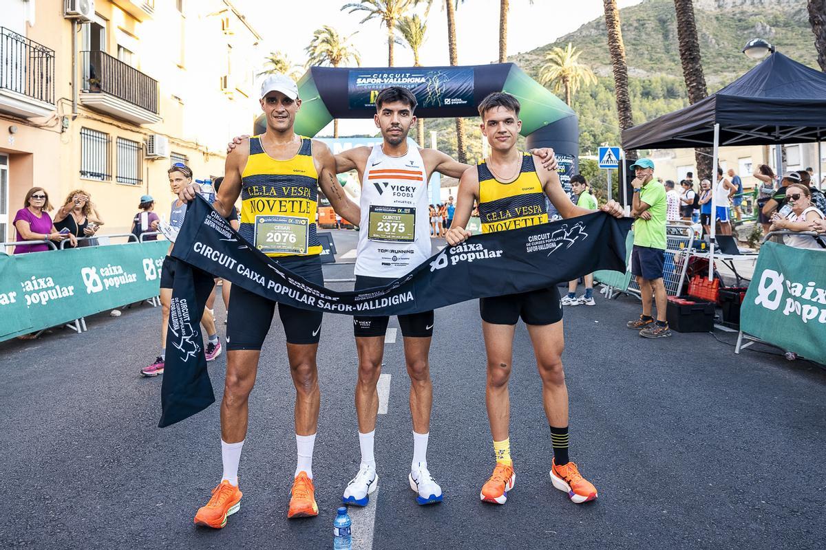 El podio masculino de la carrera de Simat de la Valldigna