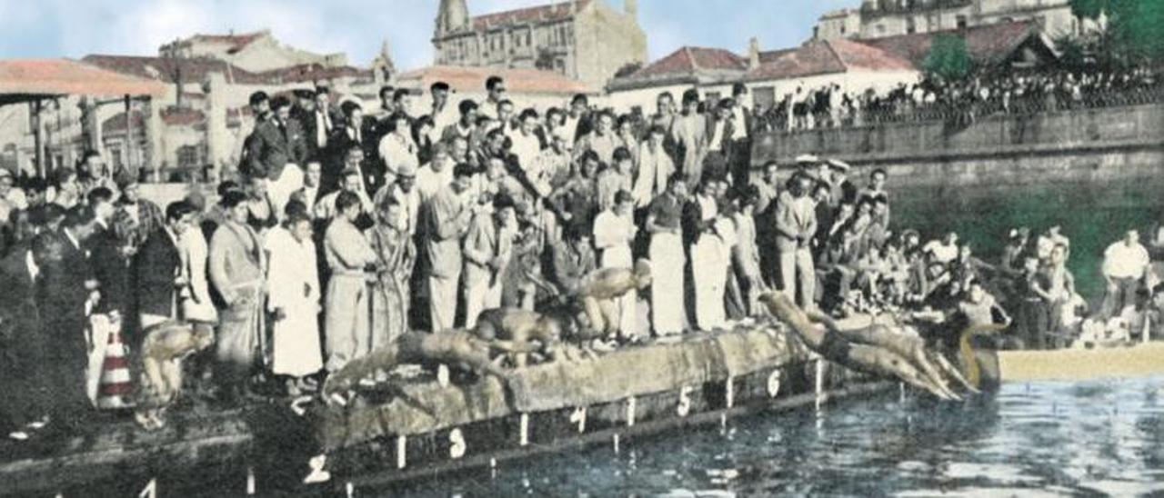 Competición de natación na dársena de Vigo.