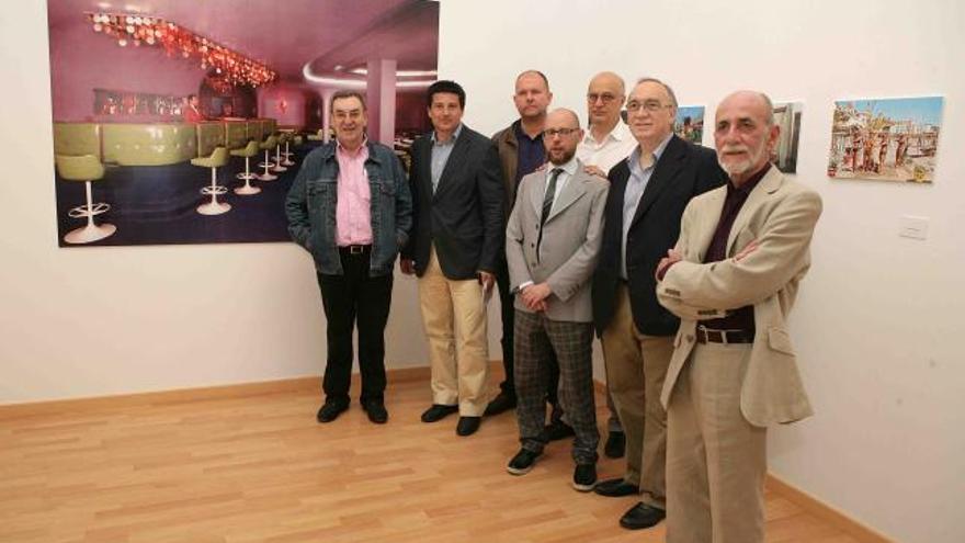 Fernando Méndez Leite, Salomón Castiel, Pedro Olea y los artífices de «Torremolinos Chic», entre otros, ayer en La Térmica
