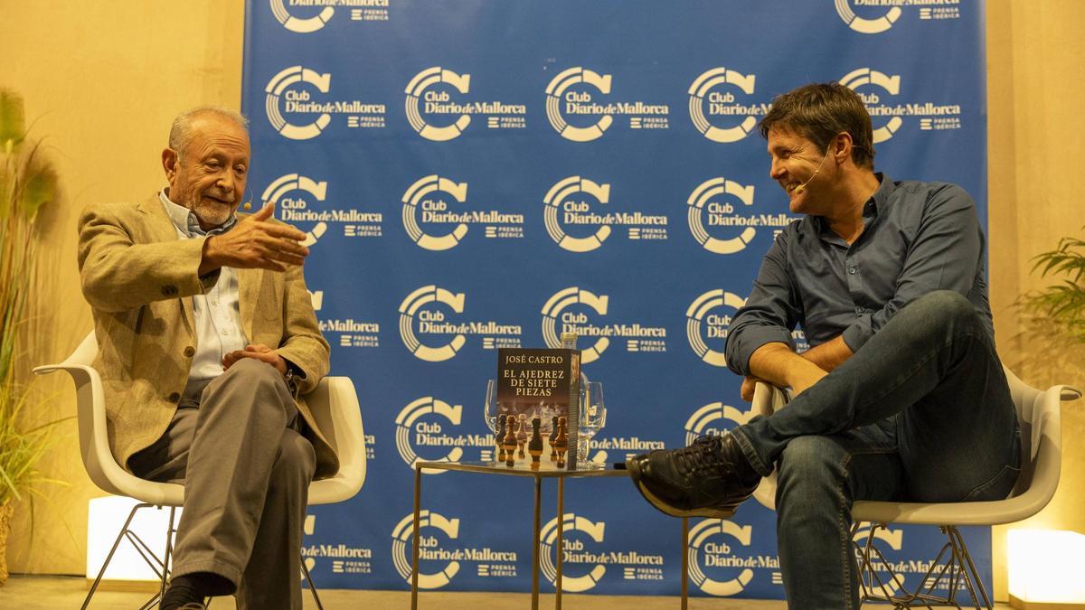 FOTOS: El exjuez José Castro presenta la novela 'El ajedrez de siete piezas' en el Club Diario de Mallorca
