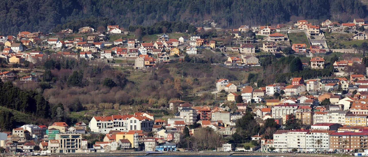 Vista del casco urbano de Moaña.