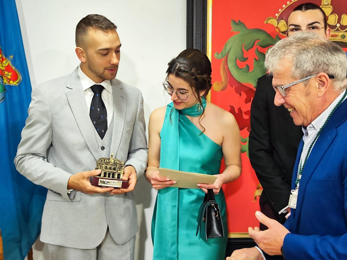 La boda civil de Tamara y Gabriel en Siero, en imágenes La boda civil de Tamara y Gabriel en Siero, en imágenes