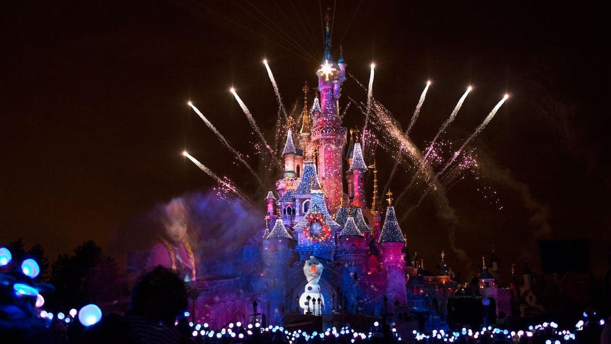 Disneyland París celebra los 100 años de Disney con una jornada de festejos  
