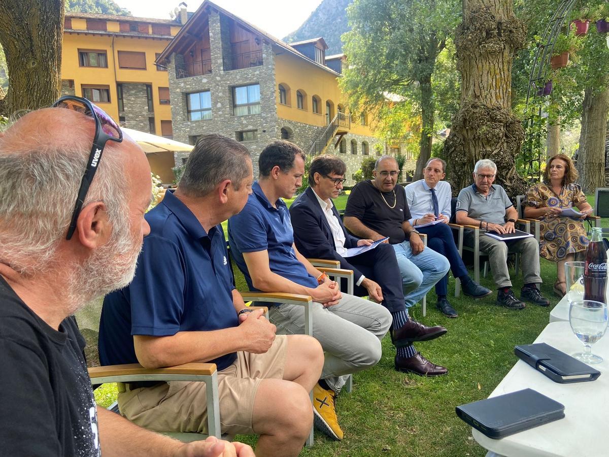 Membres d'Empresariat Cerdanya en una trobada amb el Govern