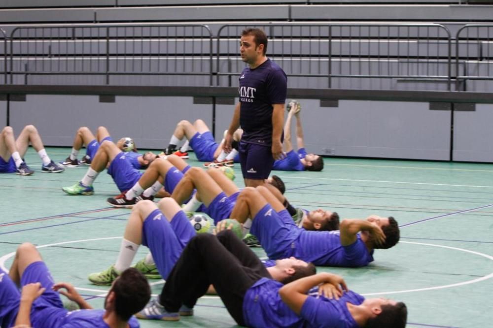 García Valiente, el entrenador de los éxitos del B