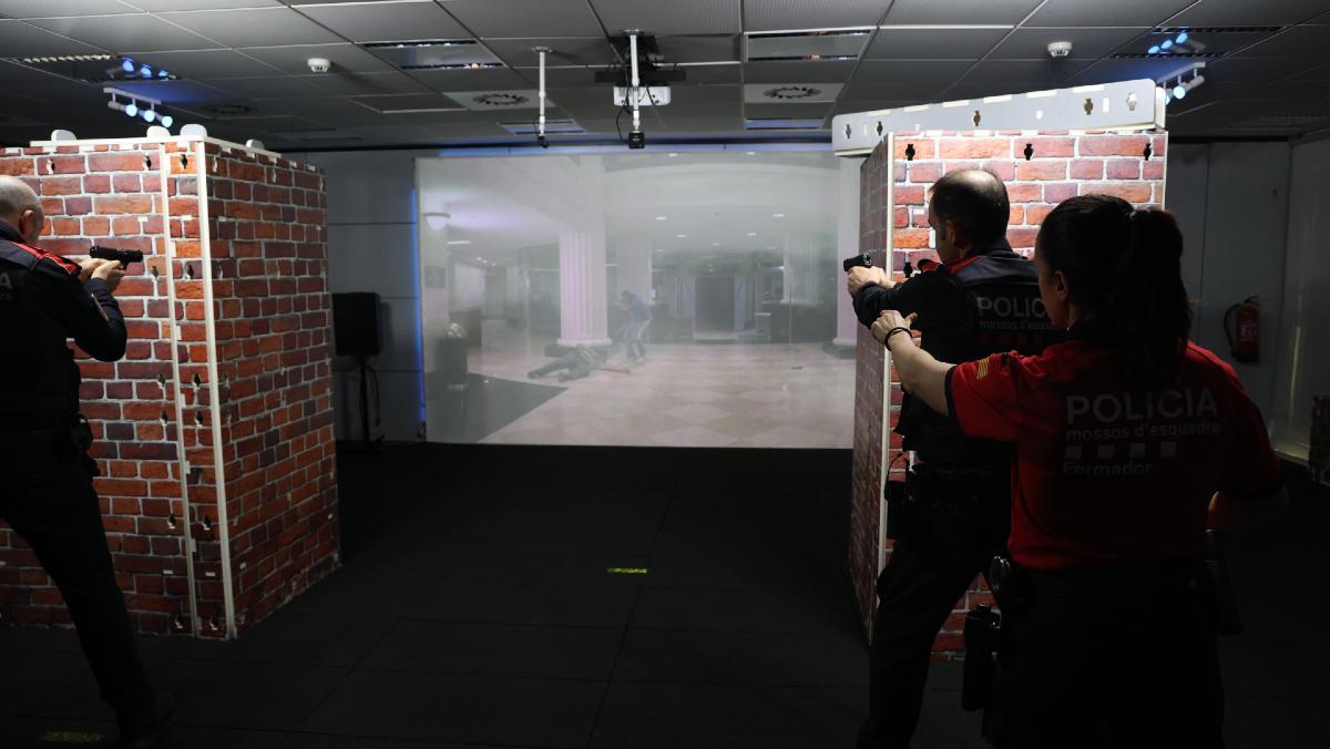 Simulador de entrenamiento policial del Institut de Seguretat Pública de Catalunya.