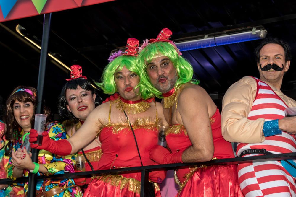 Carnavaleros en la Cabalgata