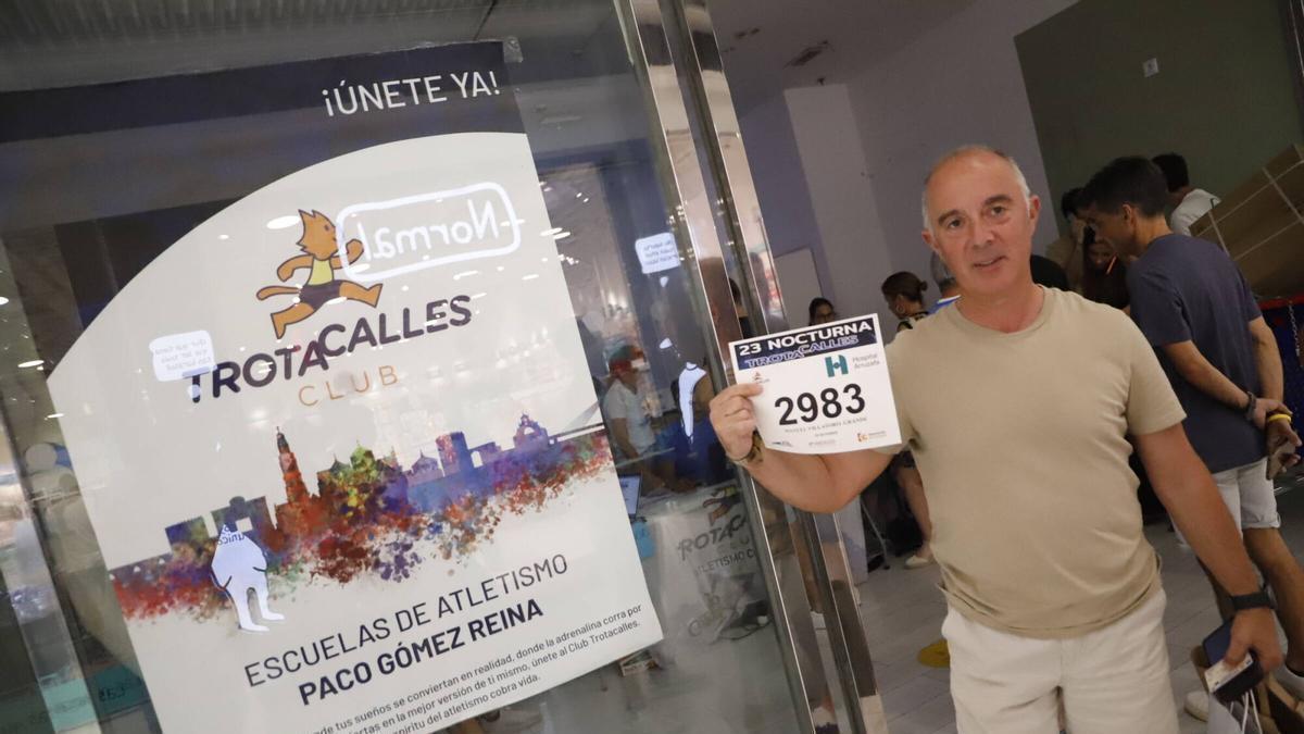 La recogida de dorsales de la Nocturna Trotacalles, en imágenes