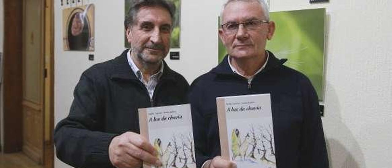 Antón Jardón y Delfín Caseiro, autores de &quot;A luz da chuvia&quot;. // I.O.