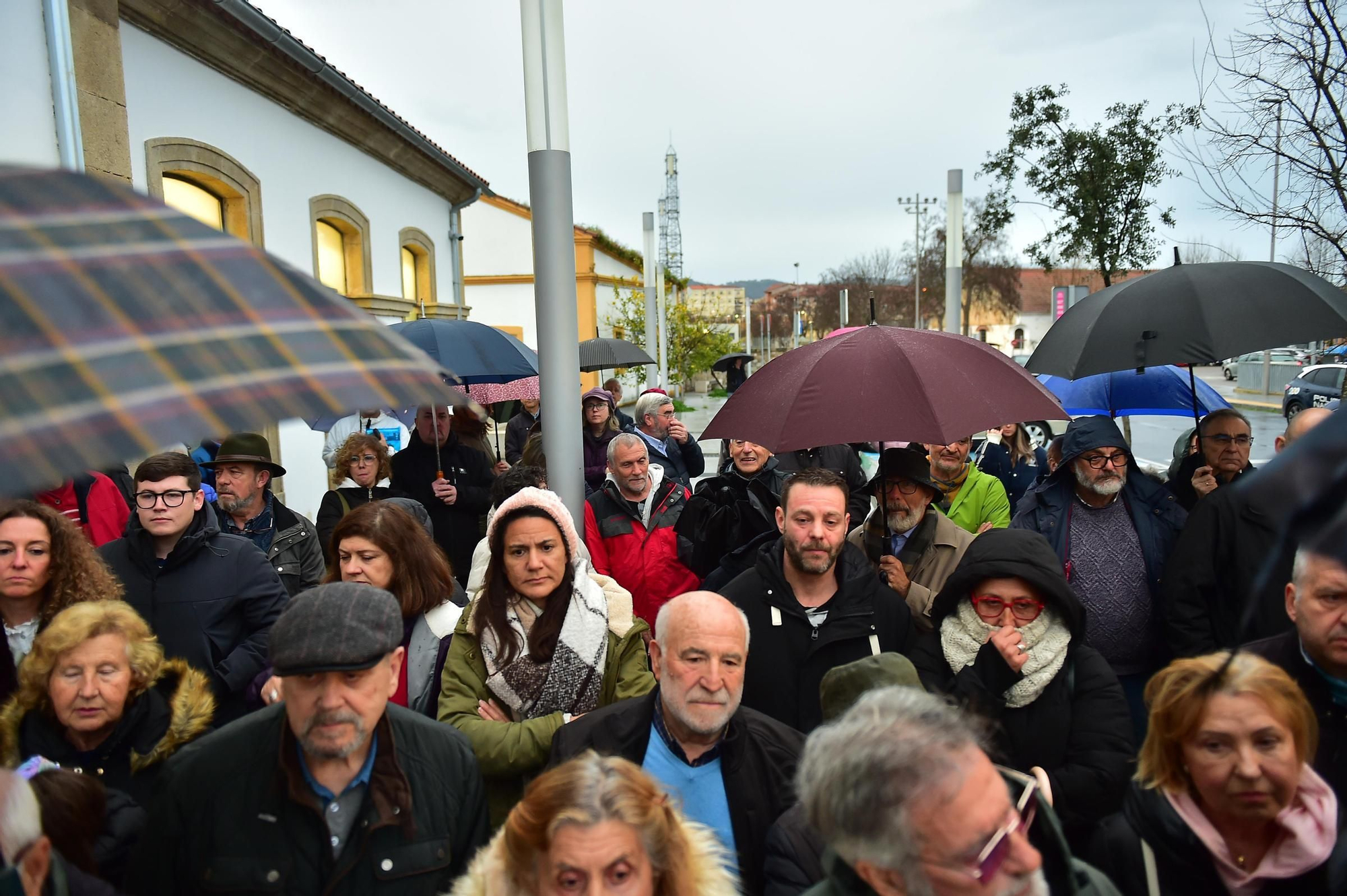 Así ha sido la concentración por el tren en Plasencia
