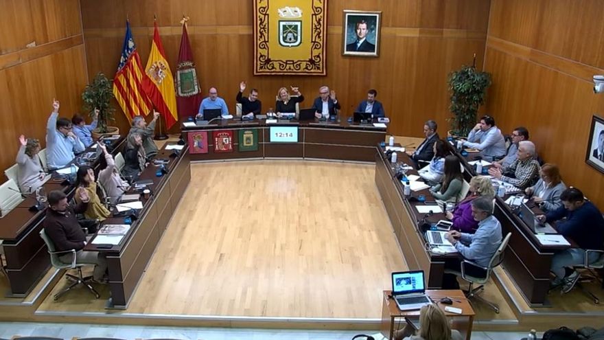 El tripartito de Calp aprueba en solitario su presupuesto de 55 millones para 2025