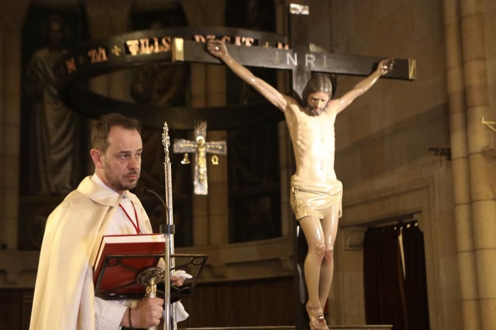 Las procesiones de Viernes Santo de Gijón se quedan sin salir.