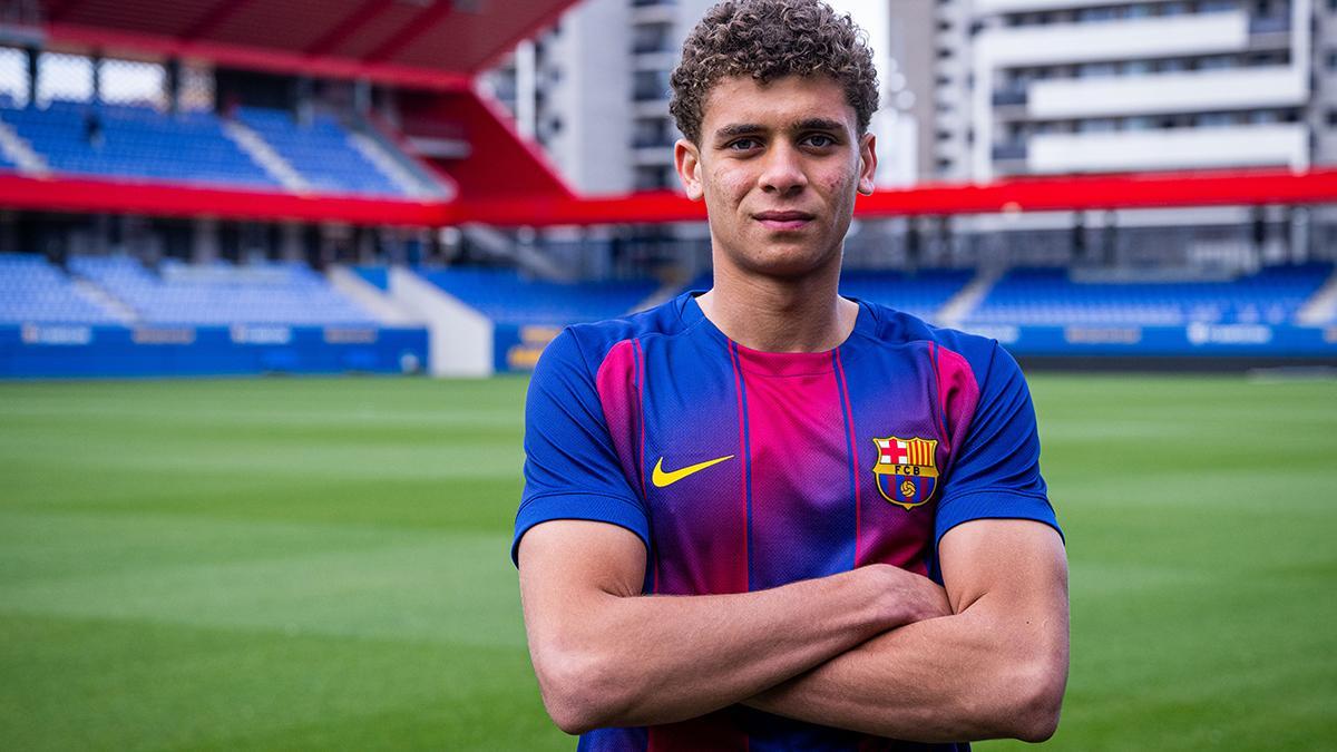 Hamza Abdelkarim presentado como nuevo jugador del Barça Atlètic