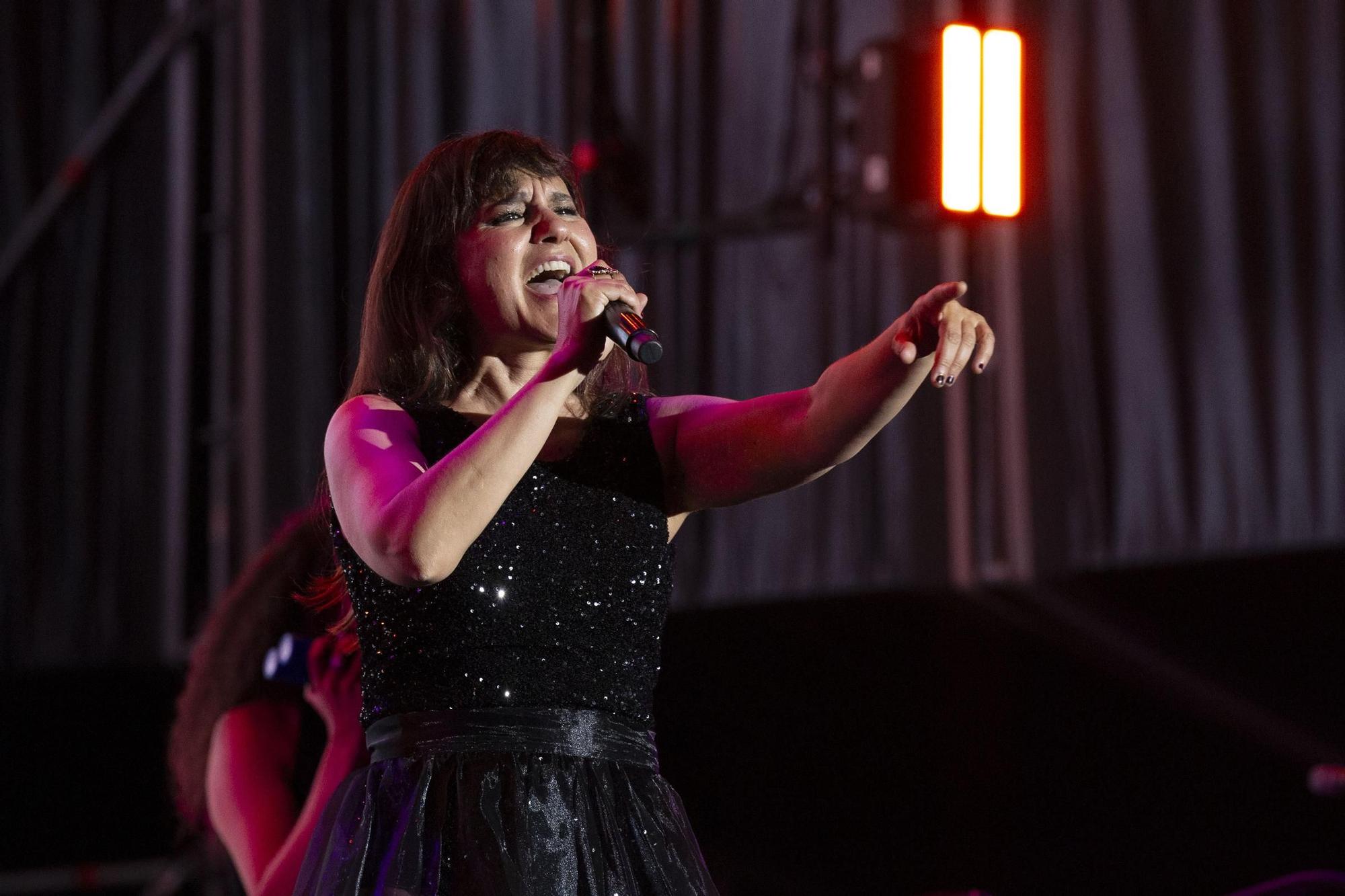 Amaral arrasa en Alicante con su "Dolce Vita"