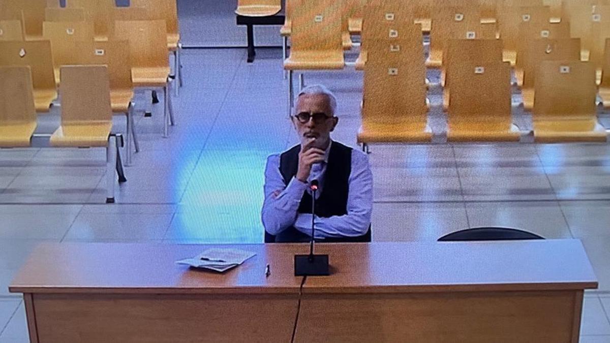 Marcos Benavent, exgerente de Imelsa y yonqui del dinero confeso ayer durante su declaración por el amaño del &quot;call center&quot; de Imelsa.