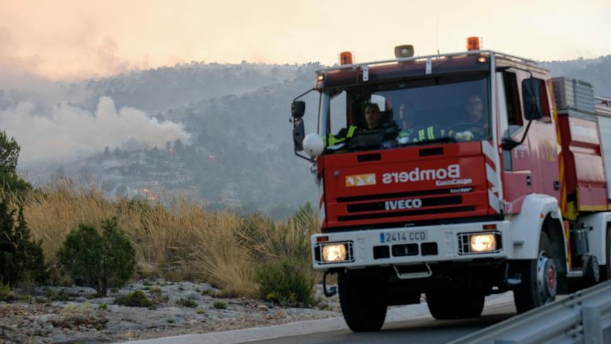 La Torre de les Maçanes y Callosa d&#039;en Sarrià renuevan su flota de bomberos forestales