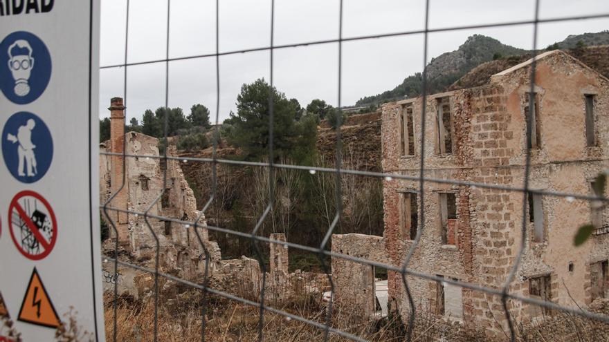 Parón en las obras de las antiguas fábricas de El Molinar en Alcoy