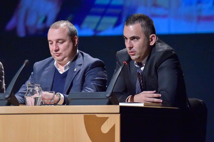 Presentación del libro sobre el entrenador de ...