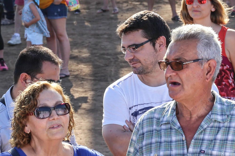 Protesta contra el muro de Ferrís en Torrevieja