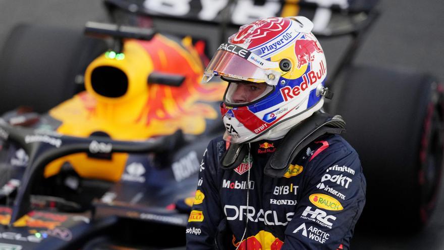 Verstappen busca revalidar el título de campeón en el sprint desde el tercer puesto, por detrás de los McLaren