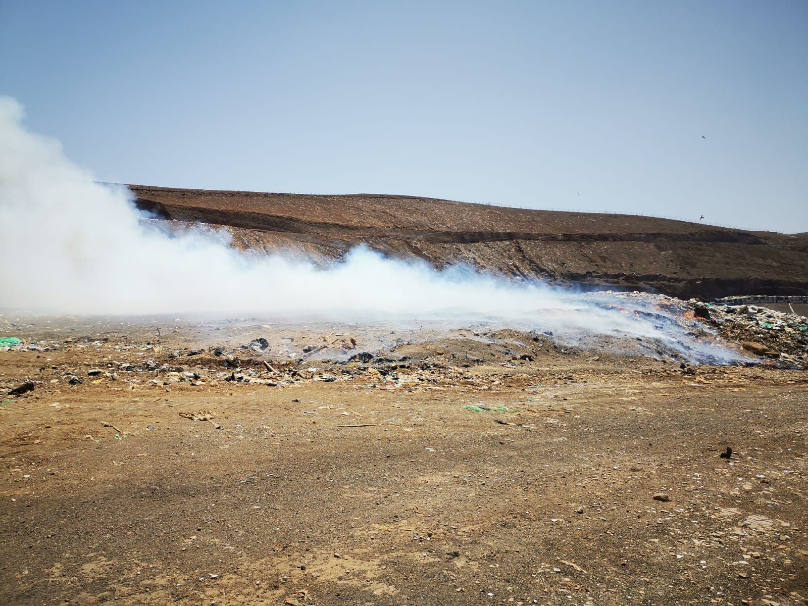 Incendio en el vertedero de Zonzamas