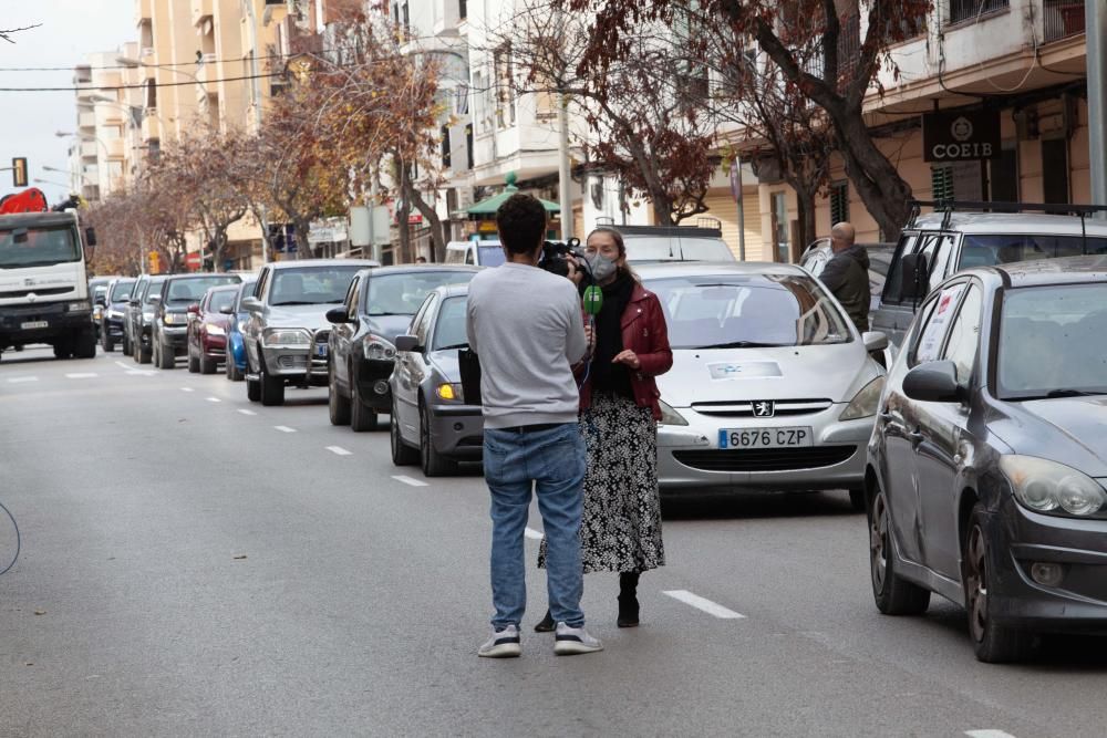 La caravana ha salido las 11 horas del ''parking'' del Pare Josep Manxarell de es Gorg, en Vila