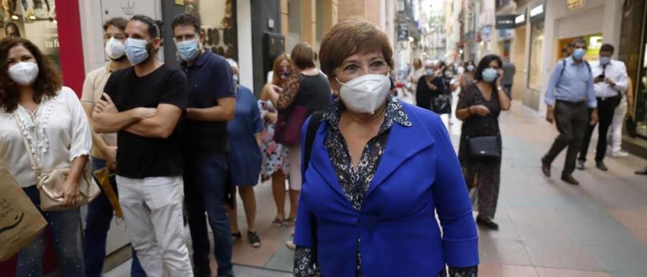 Celia Villalobos, en una céntrica calle de Málaga.