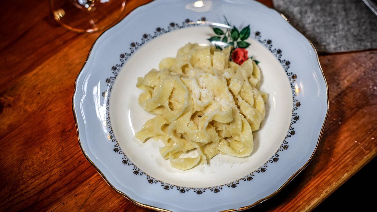 Los 'fettuccine' Alfredo de la 'trattoria' Enriquetto.