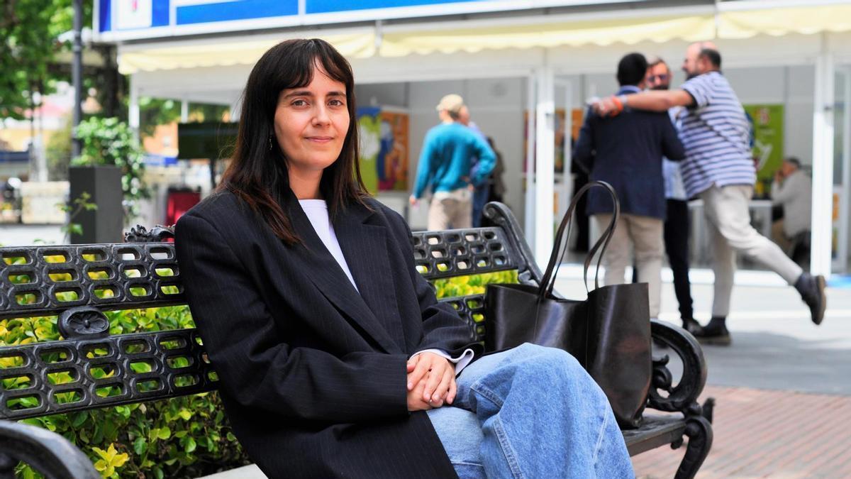 Vídeo | Lana Corujo explica cómo la ilustración y la poesía dan forma a su primera novela