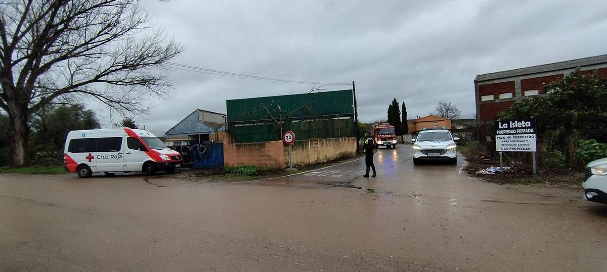 Fotogalería | Nuevo desalojo en La Isleta por la crecida del Alagón en Coria Fotogalería | Nuevo desalojo en La Isleta por la crecida del Alagón en Coria