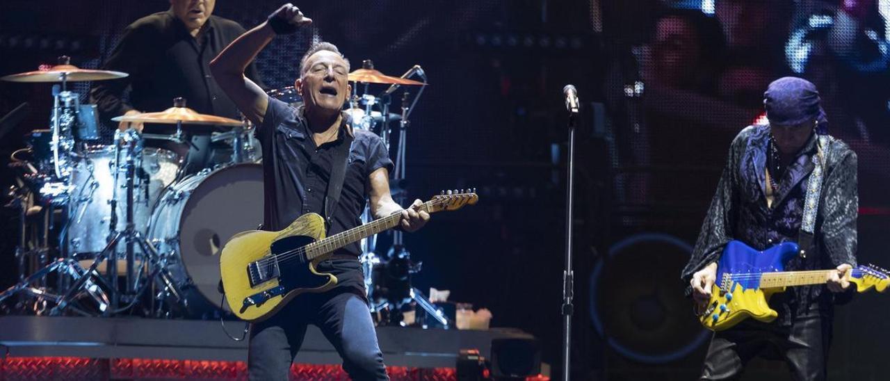 Bruce Springsteen revoluciona Barcelona con un concierto épico