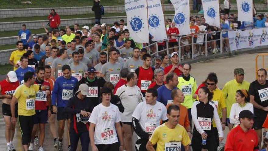 Participantes de la I Maratón Ciudad de Málaga-Costa del Sol.