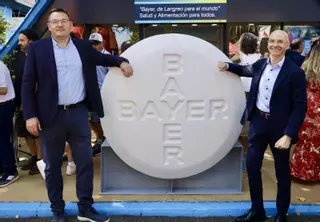 Bayer, enseña "mundial" de Langreo, aborda una descarbonización pionera