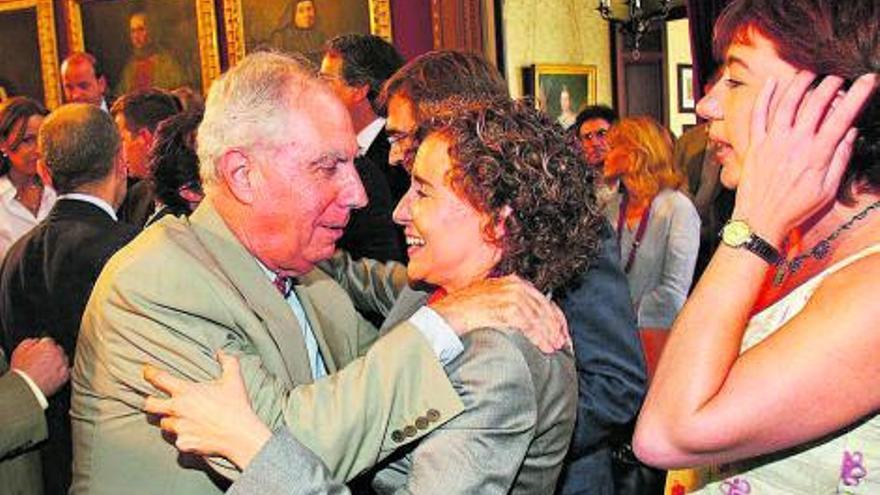 Comparison of Félix Pons and Francina Armengol: A Clash of Political Titans
